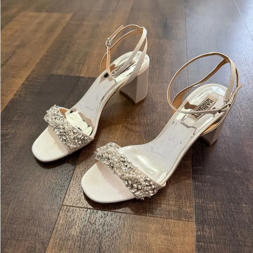 Badgley Mischka these badgley